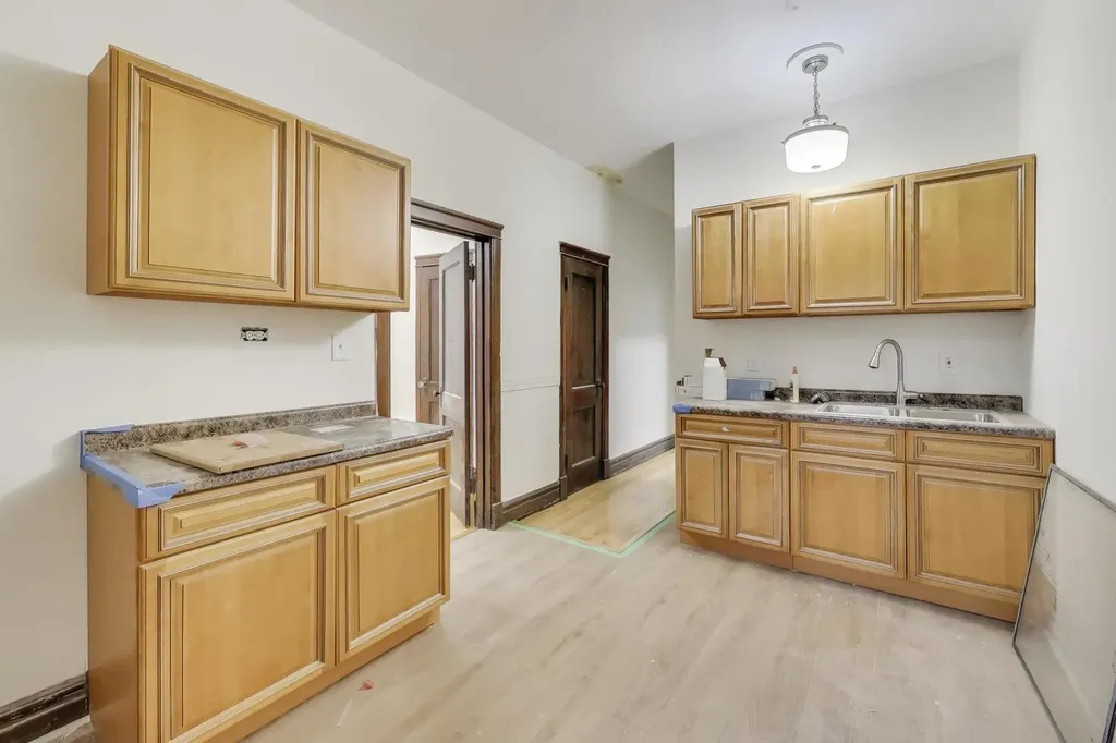 4820 West Washington Boulevard Chicago IL 60644