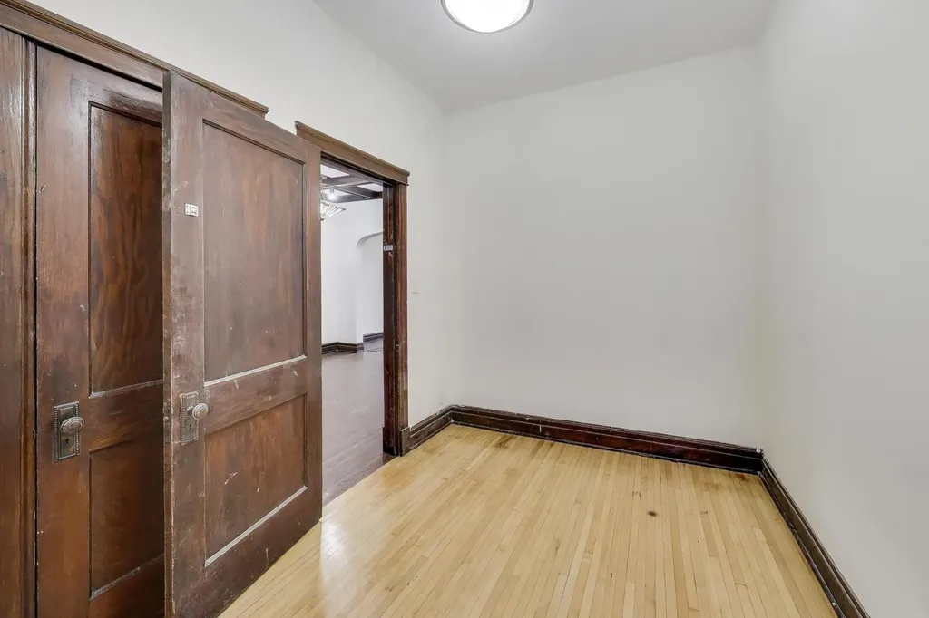 4820 West Washington Boulevard Chicago IL 60644