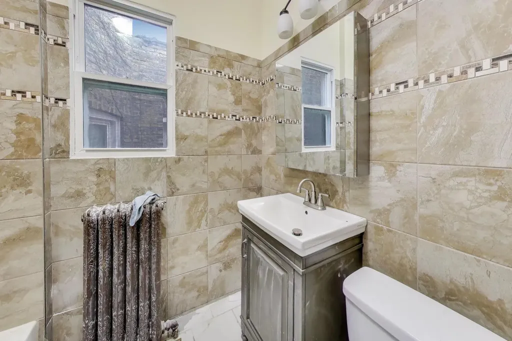 4820 West Washington Boulevard Chicago IL 60644