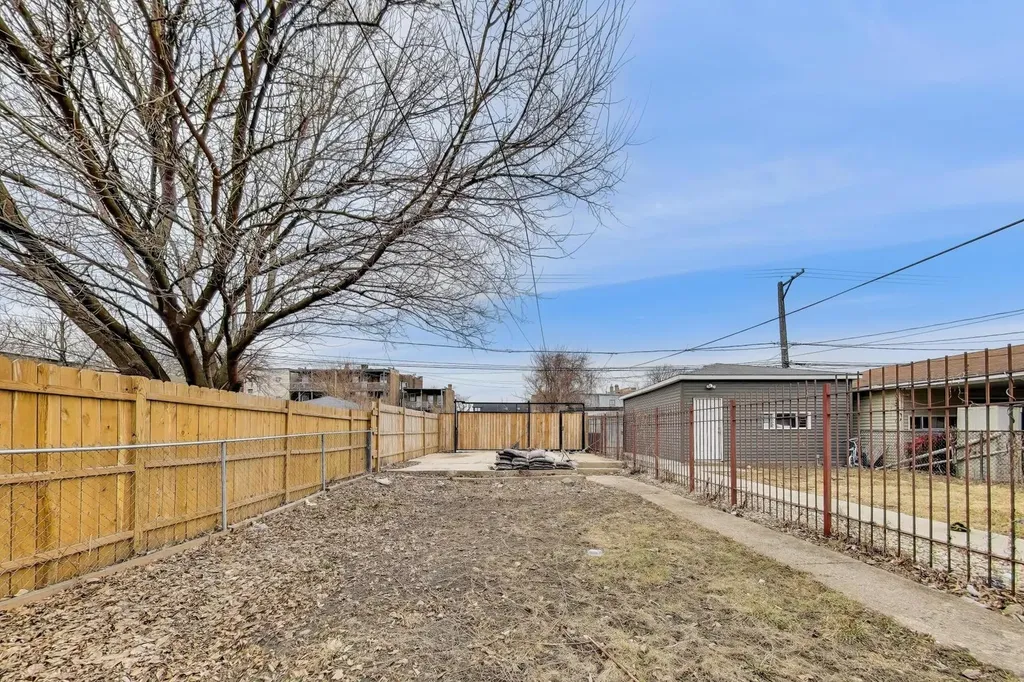 4820 West Washington Boulevard Chicago IL 60644