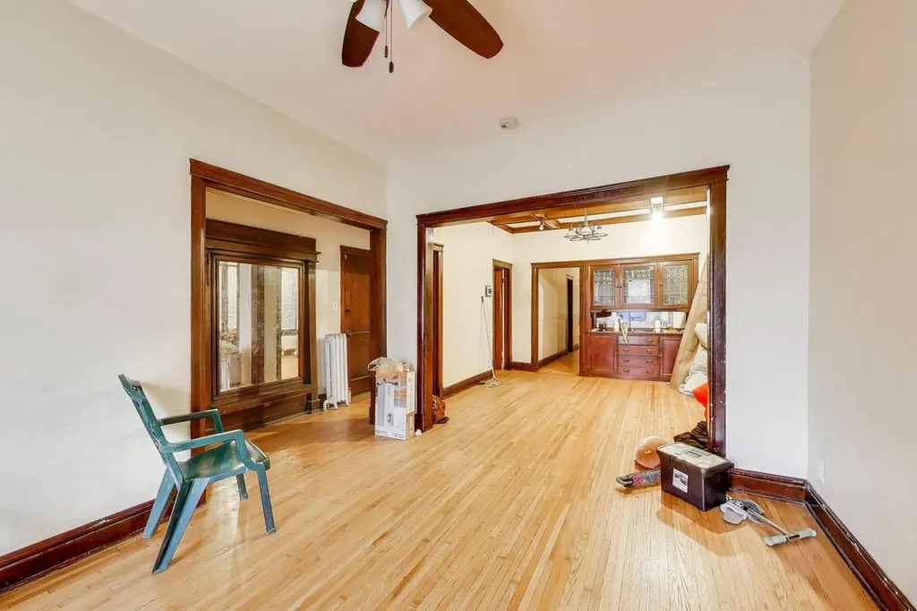 4820 West Washington Boulevard Chicago IL 60644