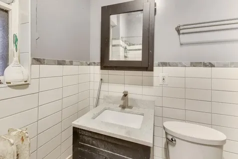 4820 West Washington Boulevard Chicago IL 60644