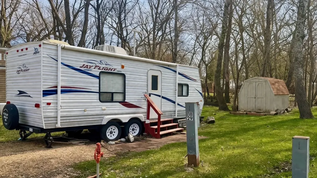18-29 Woodhaven Lakes Sublette IL 61367
