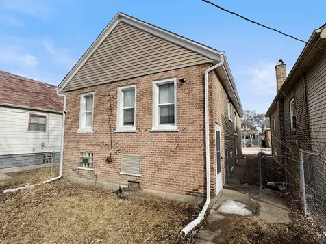 9132 South Blackstone Avenue Chicago IL 60619