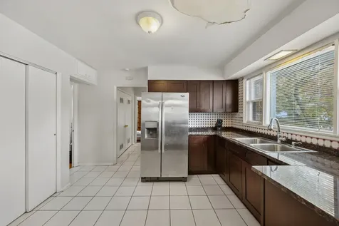 2929 Flossmoor Road Flossmoor IL 60422