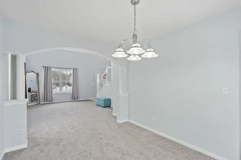 456 North Kelly Court Romeoville IL 60446