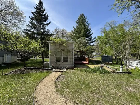 21-79 Woodhaven Lake Sublette IL 61367