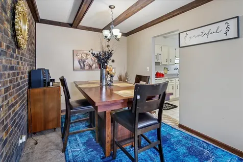 475 Shenstone Road Riverside IL 60546