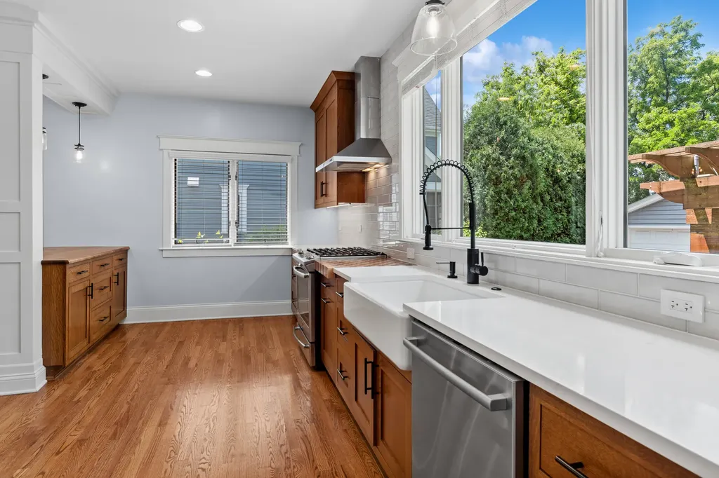 4812 Stonewall Avenue Downers Grove IL 60515
