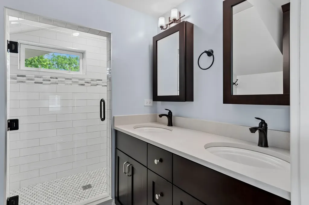 4812 Stonewall Avenue Downers Grove IL 60515