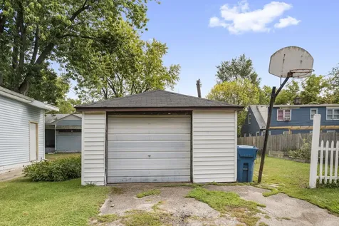 459 South Nelson Avenue Kankakee IL 60901