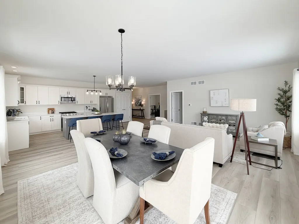 11690 Ryann Road Huntley IL 60142
