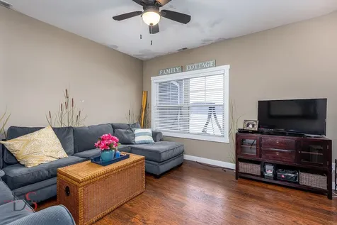 13 River Row Ottawa IL 61350
