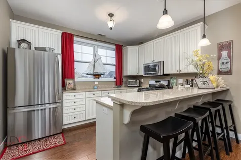 13 River Row Ottawa IL 61350
