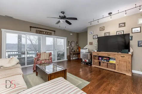 13 River Row Ottawa IL 61350