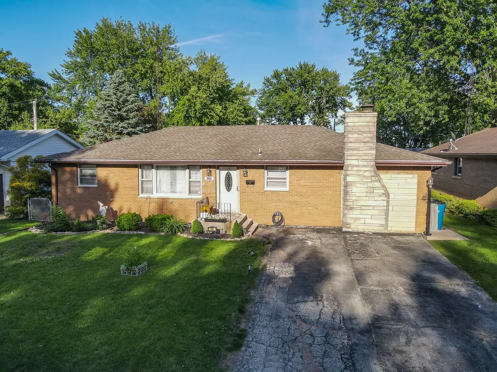 260 West Country Court Bourbonnais IL 60914