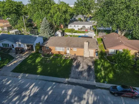 260 West Country Court Bourbonnais IL 60914