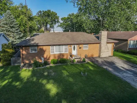 260 West Country Court Bourbonnais IL 60914