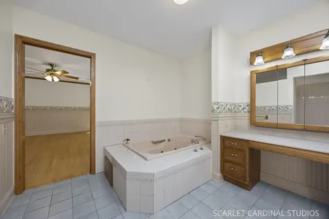 6N368 Oakwood Drive Campton Hills IL 60175