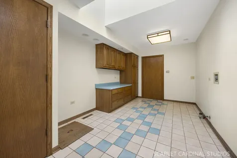 6N368 Oakwood Drive Campton Hills IL 60175