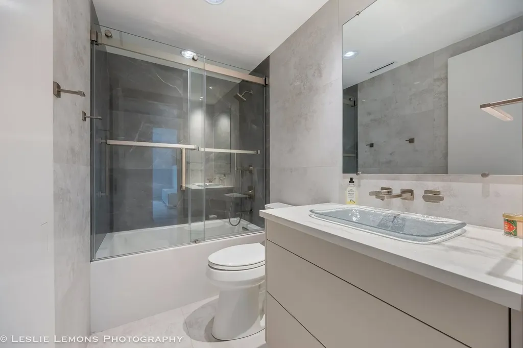 2 Oak Brook Club Drive Oak Brook IL 60523