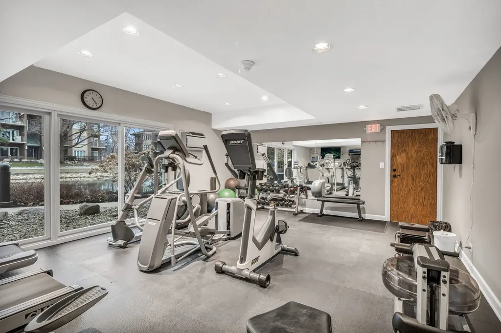 2 Oak Brook Club Drive Oak Brook IL 60523