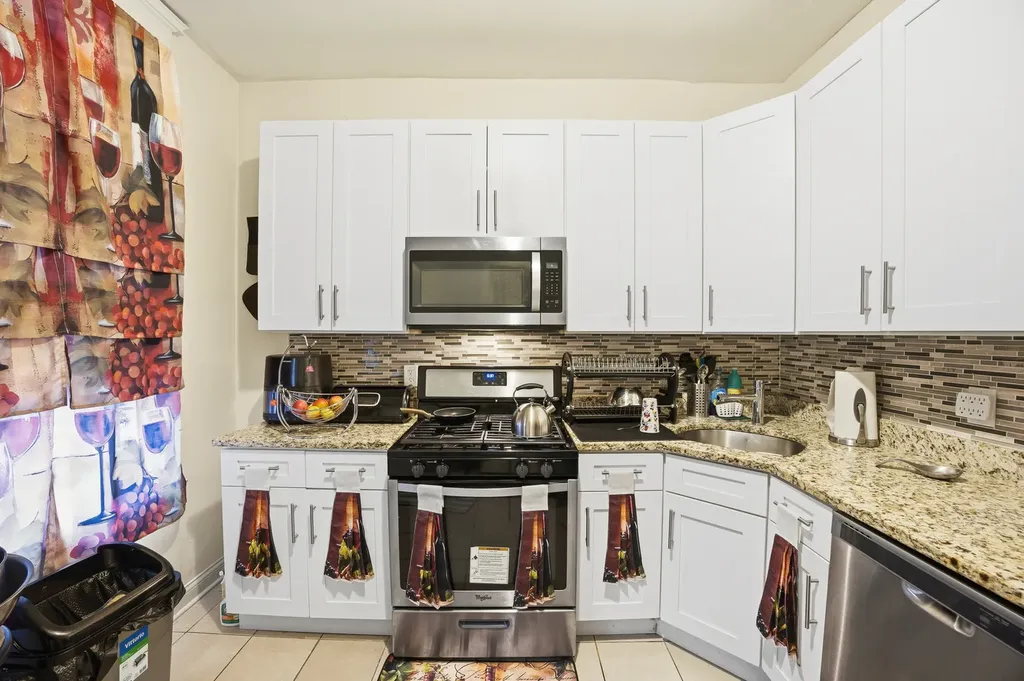 7014 South Calumet Avenue Chicago IL 60637