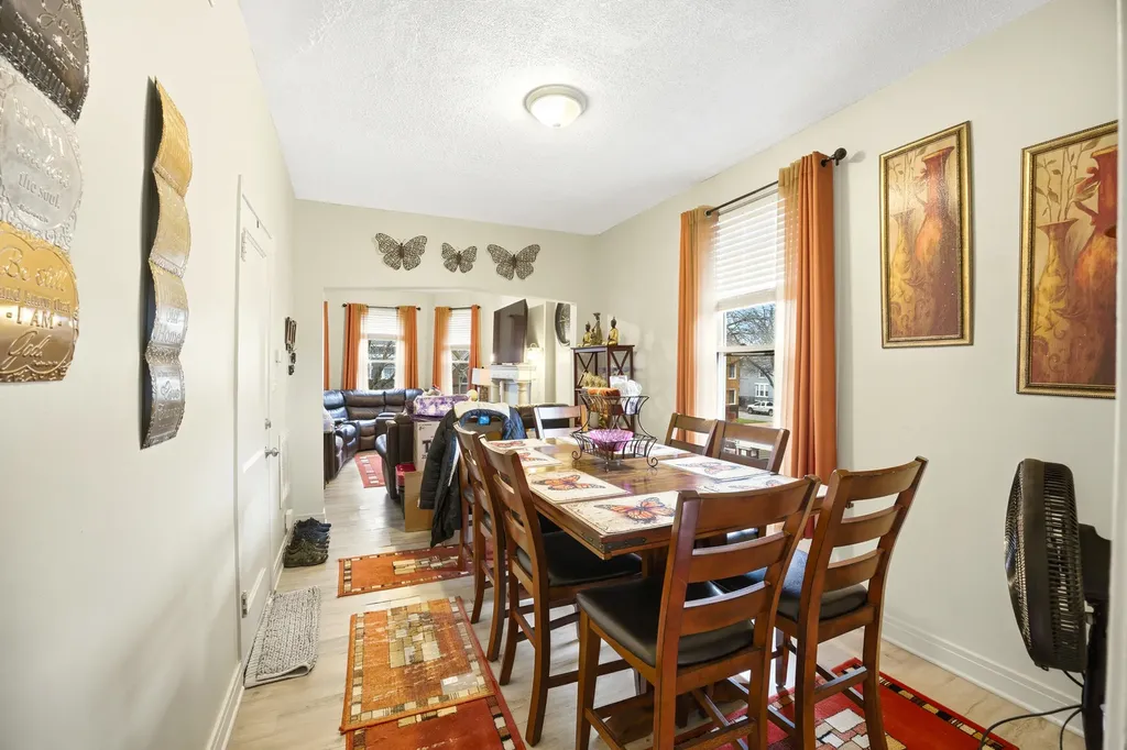7014 South Calumet Avenue Chicago IL 60637