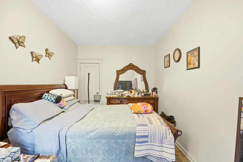7014 South Calumet Avenue Chicago IL 60637