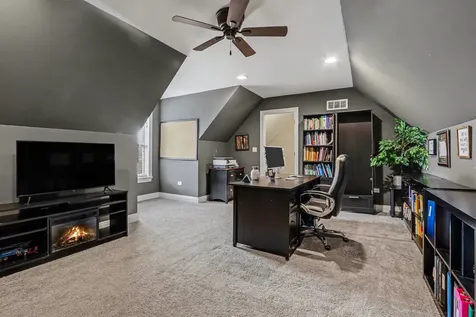 21433 South Wooded Cove Drive Elwood IL 60421
