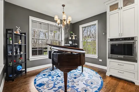 21433 South Wooded Cove Drive Elwood IL 60421
