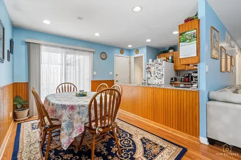 1375 North Whispering Springs Circle Palatine IL 60074