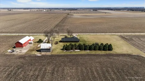 983 Council Road Somonauk IL 60552