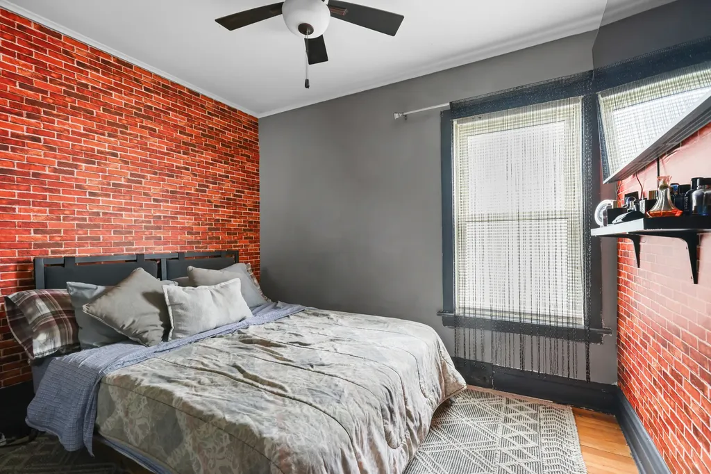 6316 West Warwick Avenue Chicago IL 60634