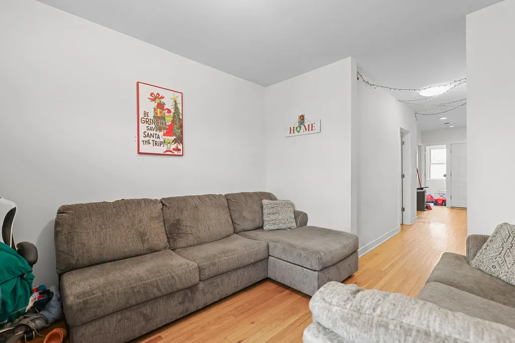 6316 West Warwick Avenue Chicago IL 60634