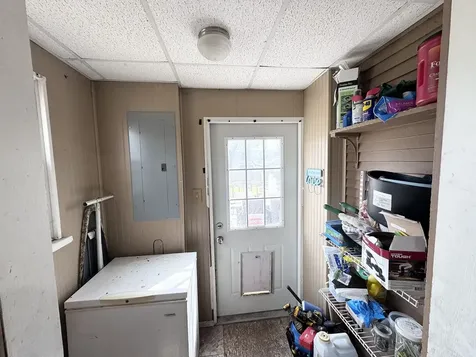 325 West Porter Street Salem IL 62881