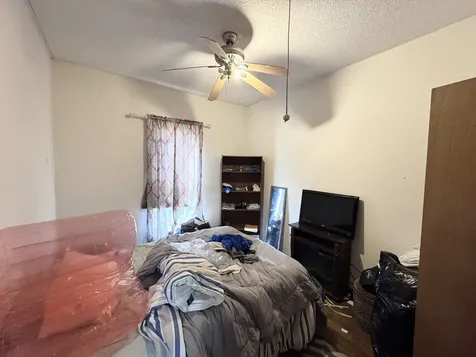 325 West Porter Street Salem IL 62881