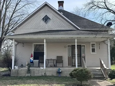 325 West Porter Street Salem IL 62881