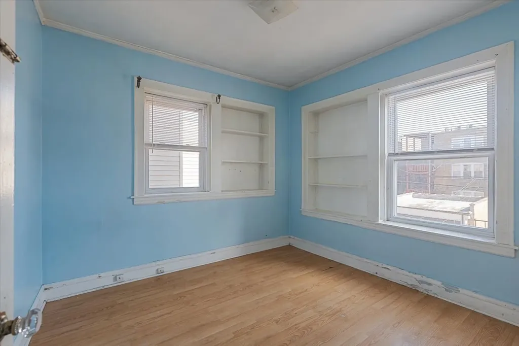 6319 North Claremont Avenue Chicago IL 60659