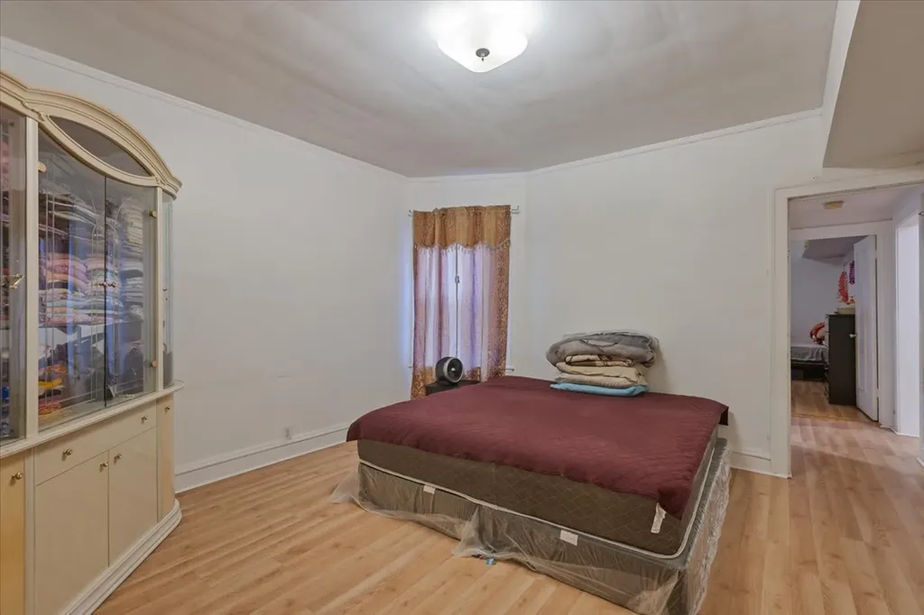6319 North Claremont Avenue Chicago IL 60659