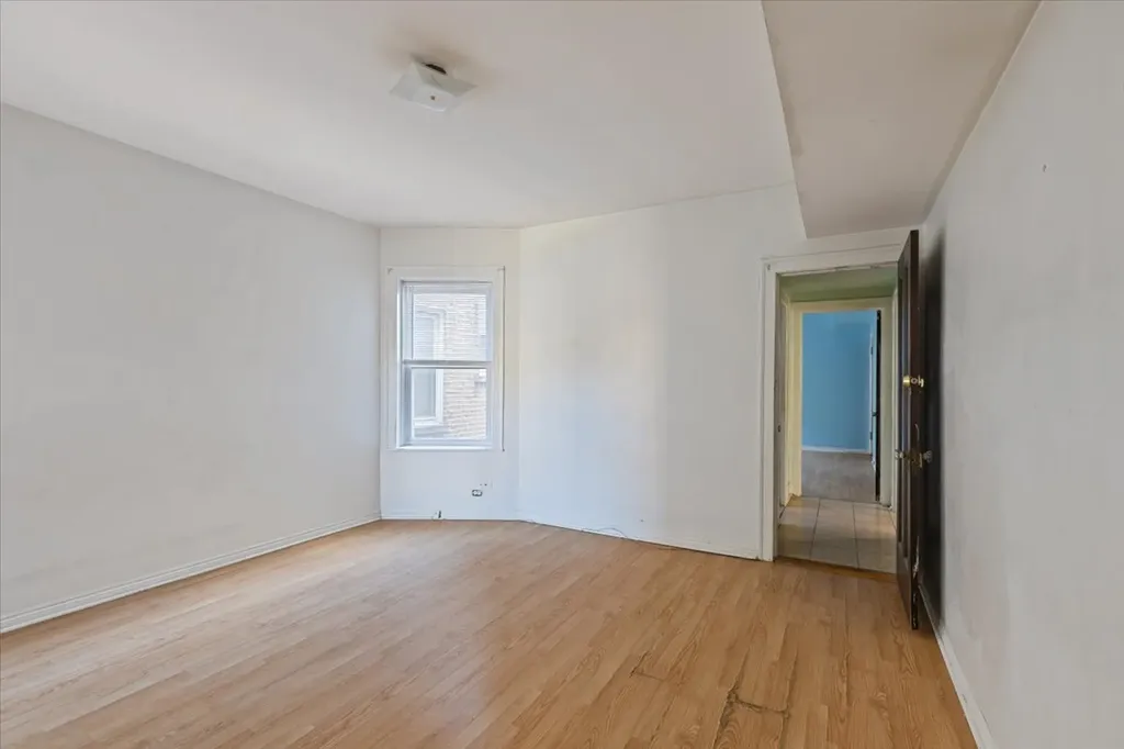6319 North Claremont Avenue Chicago IL 60659