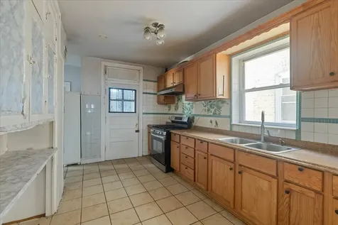 6319 North Claremont Avenue Chicago IL 60659