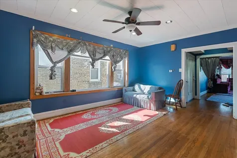 6319 North Claremont Avenue Chicago IL 60659