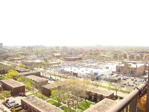 2605 South Indiana Avenue Chicago IL 60616