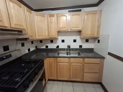 2605 South Indiana Avenue Chicago IL 60616