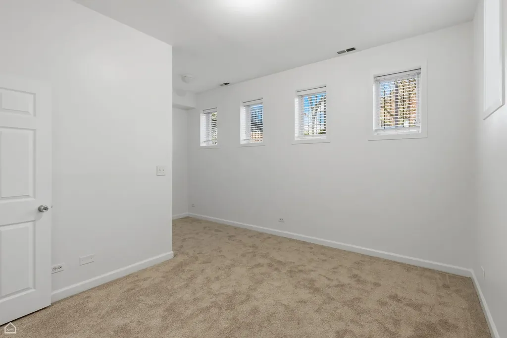 2317 North Hamilton Avenue Chicago IL 60647