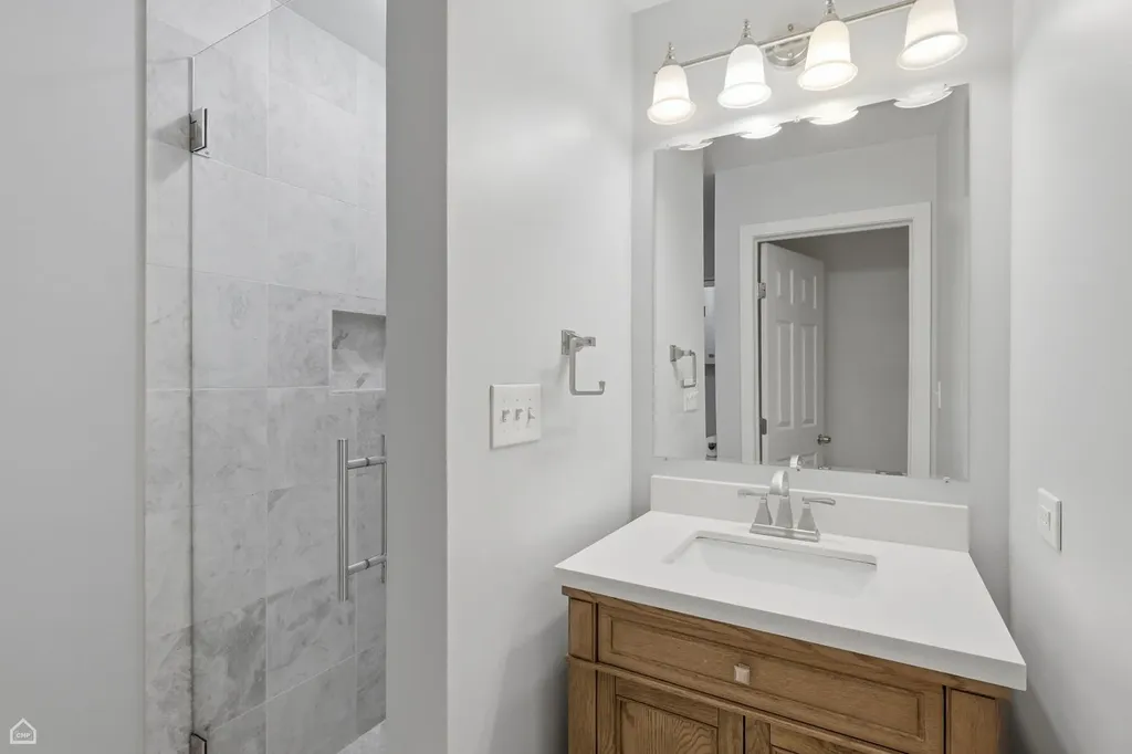 2317 North Hamilton Avenue Chicago IL 60647