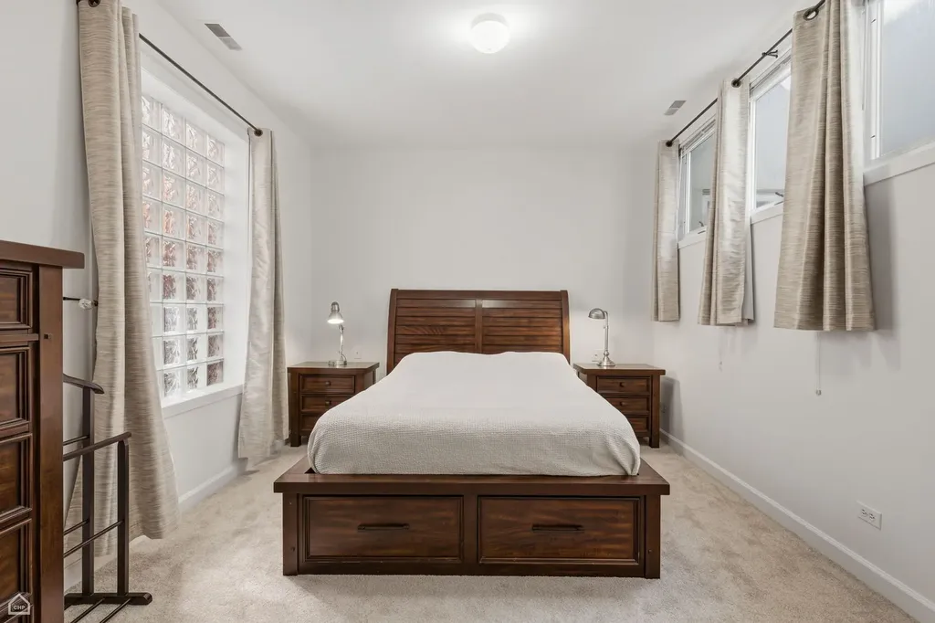 2317 North Hamilton Avenue Chicago IL 60647