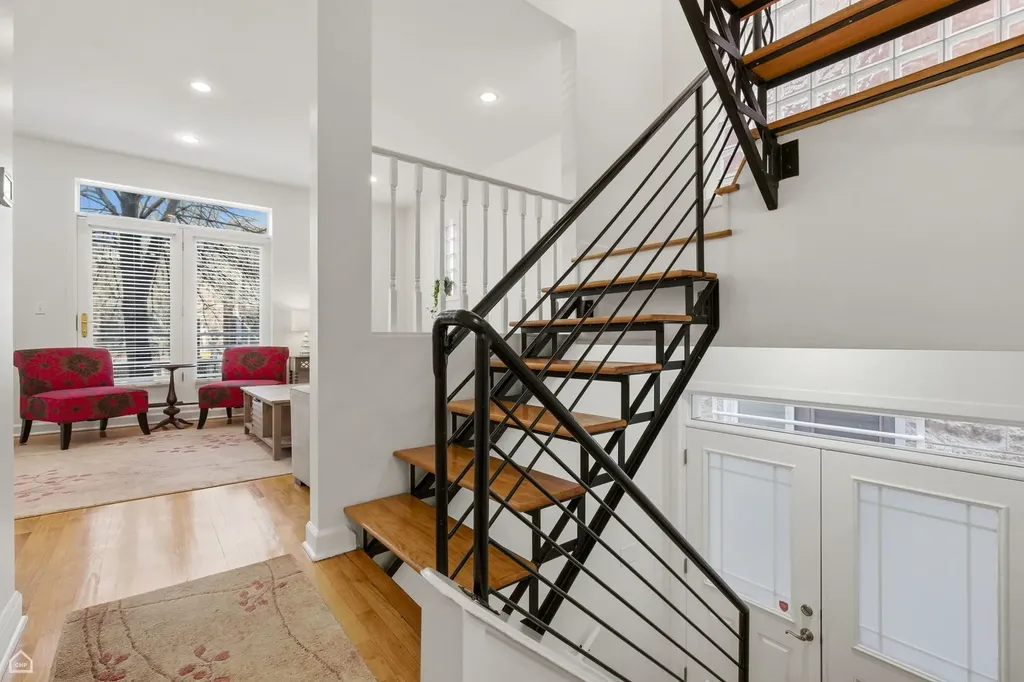 2317 North Hamilton Avenue Chicago IL 60647