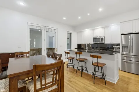 2317 North Hamilton Avenue Chicago IL 60647